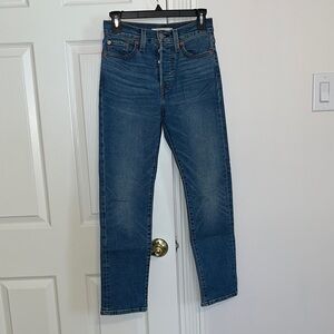 Levi's Wedgie Straight